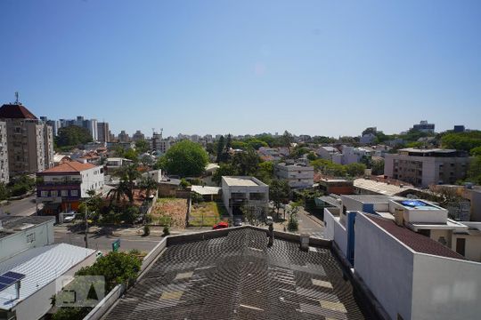 Sala - Vista de apartamento à venda com 2 quartos, 62m² em São Sebastião, Porto Alegre