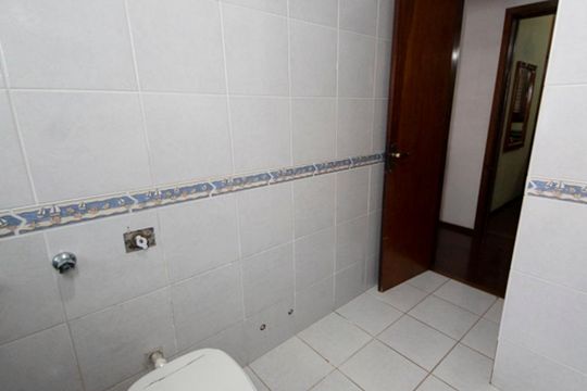 Banheiro 3 de casa para alugar com 4 quartos, 400m² em Canudos, Novo Hamburgo