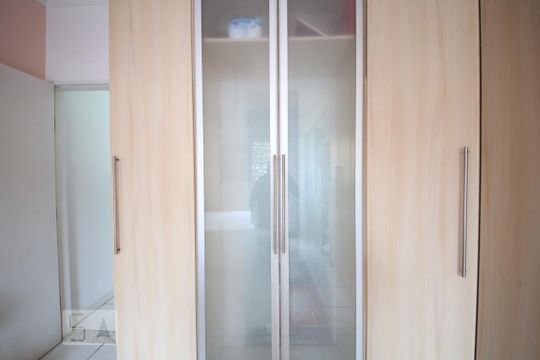 Armário de casa à venda com 3 quartos, 200m² em Jardim Promissão, São Paulo