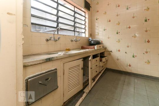 Cozinha de casa à venda com 3 quartos, 357m² em Sumaré, São Paulo