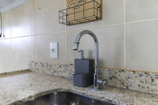 Cozinha - Torneira de apartamento à venda com 3 quartos, 70m² em Ponte Preta, Campinas