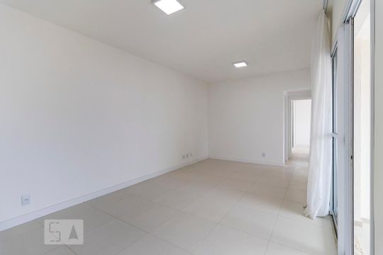 Sala de apartamento à venda com 3 quartos, 70m² em Ponte Preta, Campinas