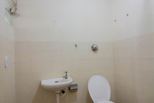 Banheiro de kitnet/studio à venda com 1 quarto, 25m² em Jardim Guanabara, Rio de Janeiro