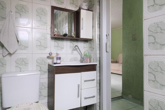 Banheiro de casa à venda com 2 quartos, 270m² em Alto da Lapa, São Paulo