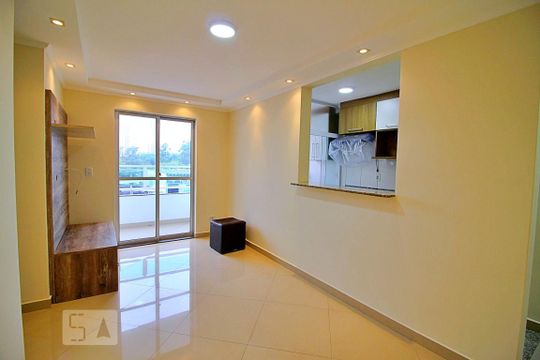 Sala de apartamento para alugar com 3 quartos, 69m² em Parque São Vicente, Mauá
