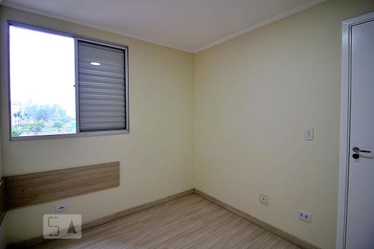 Quarto 1 de apartamento para alugar com 3 quartos, 69m² em Parque São Vicente, Mauá