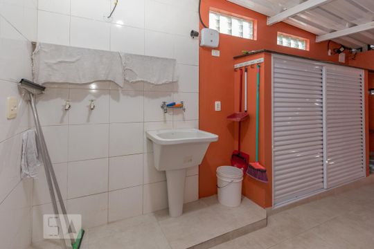 Lavanderia de casa à venda com 3 quartos, 155m² em Chácara Santo Antônio (zona Sul), São Paulo
