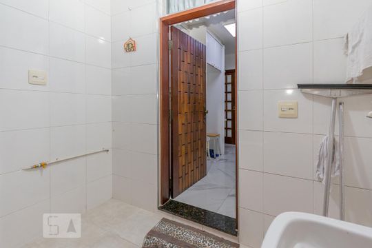 Lavanderia de casa à venda com 3 quartos, 155m² em Chácara Santo Antônio (zona Sul), São Paulo