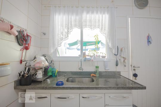 Cozinha de casa de condomínio à venda com 3 quartos, 112m² em Vila Paulistana, São Paulo