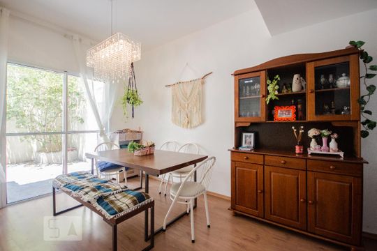 Sala de casa de condomínio à venda com 3 quartos, 112m² em Vila Paulistana, São Paulo