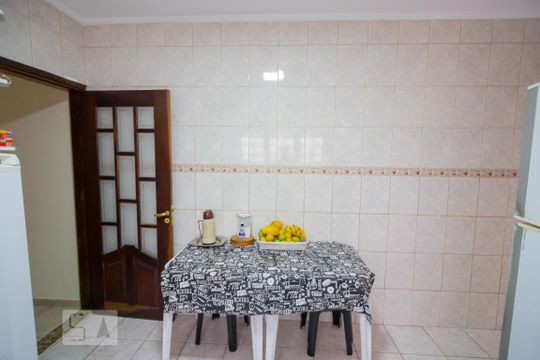 Cozinha de casa de condomínio à venda com 3 quartos, 250m² em Jardim Olympia, São Paulo