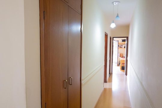 Corredor de casa de condomínio à venda com 3 quartos, 250m² em Jardim Olympia, São Paulo