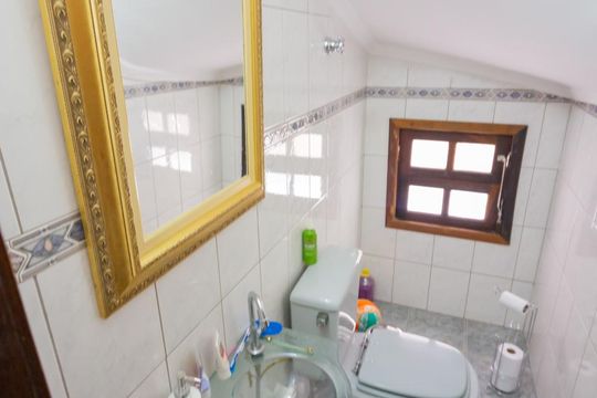 Lavabo de casa de condomínio à venda com 3 quartos, 250m² em Jardim Olympia, São Paulo