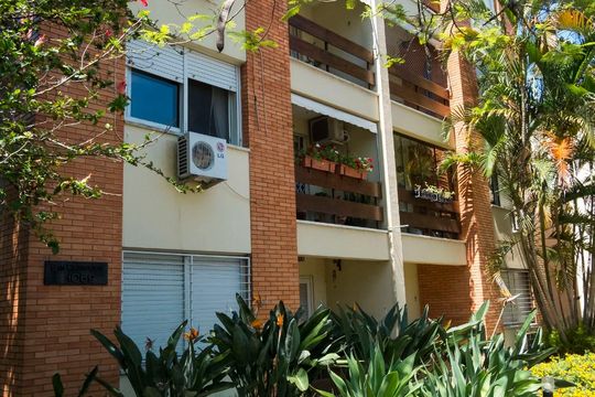Área Externa de apartamento para alugar com 1 quarto, 52m² em Rio Branco, Porto Alegre