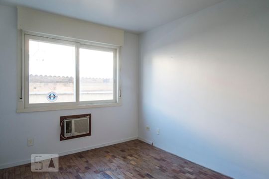 Quarto de apartamento para alugar com 1 quarto, 52m² em Rio Branco, Porto Alegre