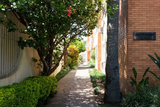 Área Externa de apartamento para alugar com 1 quarto, 52m² em Rio Branco, Porto Alegre