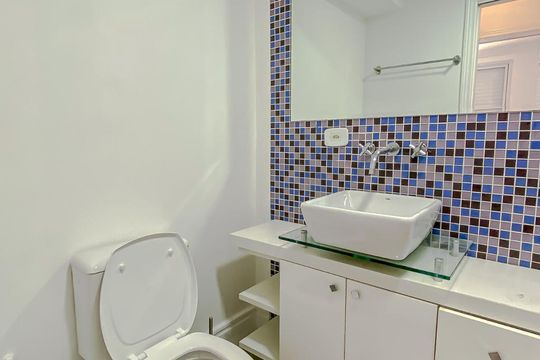 Banheiro de apartamento para alugar com 3 quartos, 81m² em Vila Carrão, São Paulo