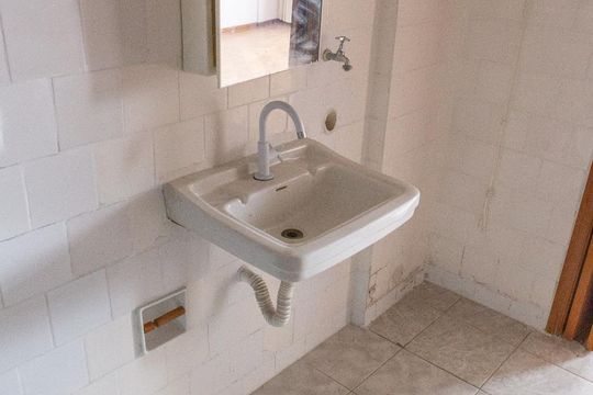 Banheiro de kitnet/studio à venda com 1 quarto, 37m² em Santa Cecilia, São Paulo