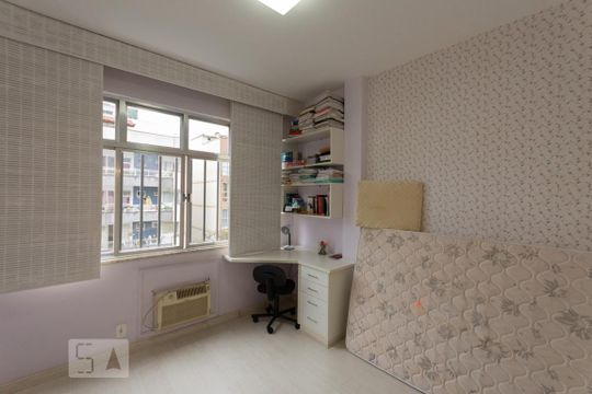 Quarto 1 de apartamento à venda com 3 quartos, 150m² em Grajaú, Rio de Janeiro