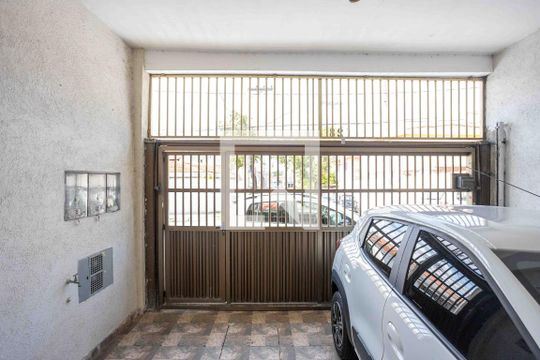 Garagem de casa para alugar com 2 quartos, 94m² em Piraporinha, Diadema