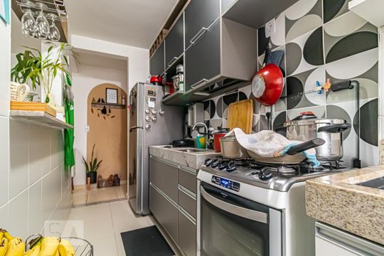 Cozinha de apartamento à venda com 2 quartos, 52m² em Taquara, Rio de Janeiro