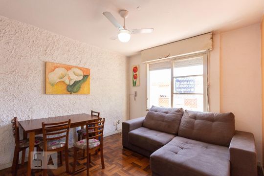 Apartamento para alugar com 2 quartos, 50m² em Passo D’areia, Porto Alegre
