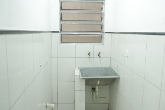 Área de Serviço de kitnet/studio para alugar com 1 quarto, 27m² em Vila Nova York, São Paulo