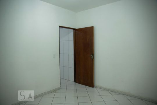 Quarto de kitnet/studio para alugar com 1 quarto, 27m² em Vila Nova York, São Paulo