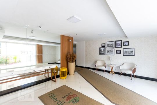 Hall de Entrada de apartamento para alugar com 3 quartos, 67m² em Barreto, Niterói