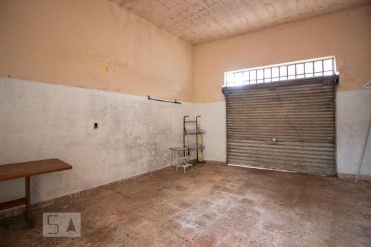Garagem de casa à venda com 2 quartos, 140m² em Chácara Urbana, Jundiaí