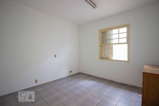 Quarto 1 de casa à venda com 2 quartos, 140m² em Chácara Urbana, Jundiaí