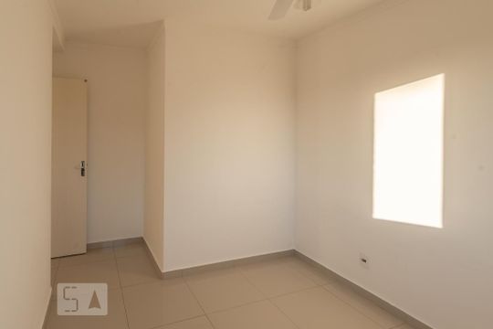 Quarto 2 de apartamento para alugar com 2 quartos, 51m² em Jardim Nova Europa, Campinas