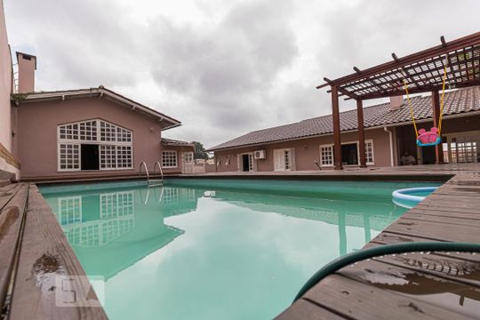 Piscina de casa à venda com 4 quartos, 340m² em Jardim Itu, Porto Alegre