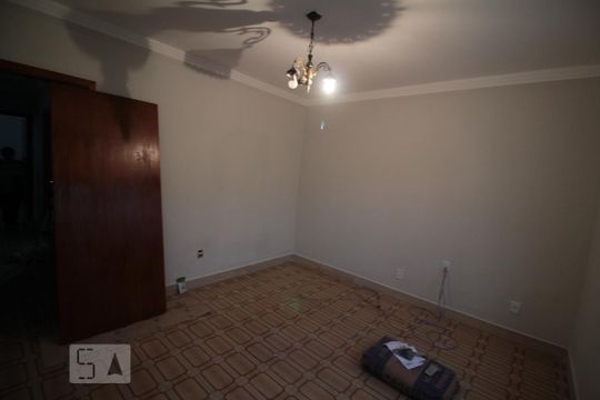 Sala de casa à venda com 3 quartos, 250m² em Jardim Liberdade, Jundiaí