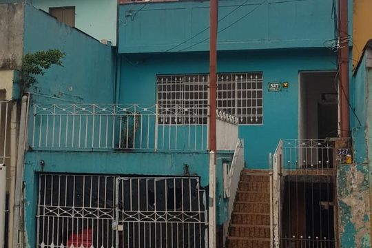 Fachada de casa à venda com 6 quartos, 250m² em Vila Medeiros, São Paulo