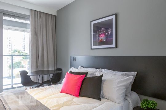 Apartamento para alugar com 1 quarto, 30m² em Pompeia, São Paulo