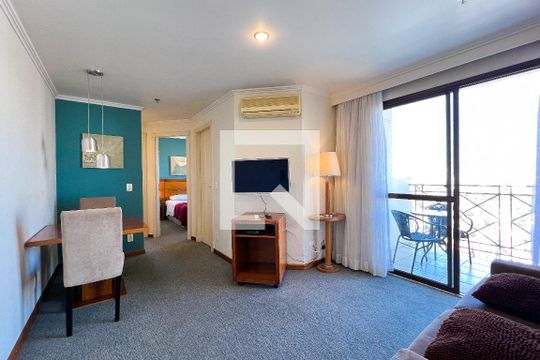 Apartamento para alugar com 1 quarto, 54m² em Vila Olímpia, São Paulo
