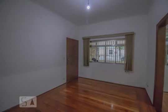 Casa à venda com 3 quartos, 450m² em Chácara Inglesa, São Paulo
