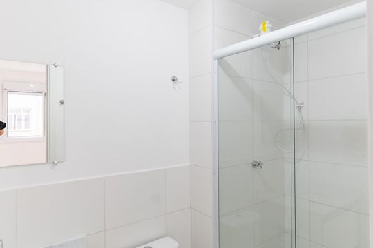 Banheiro da Suíte de apartamento à venda com 1 quarto, 27m² em Vila Guarani (z Sul), São Paulo
