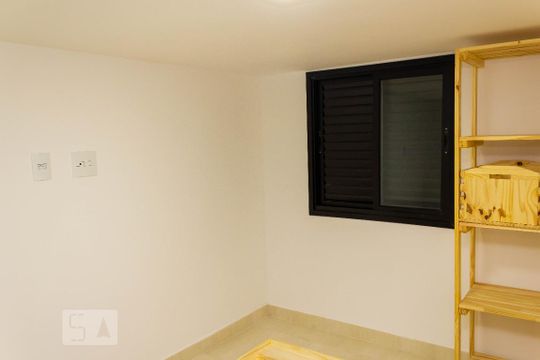 Quarto de kitnet/studio para alugar com 1 quarto, 28m² em Jordanópolis, São Bernardo do Campo