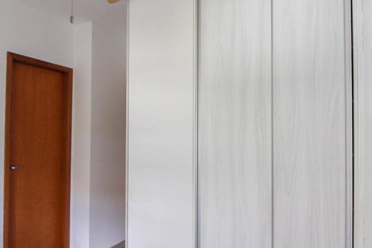 Suíte  de casa de condomínio para alugar com 2 quartos, 60m² em Parque Casa de Pedra, São Paulo
