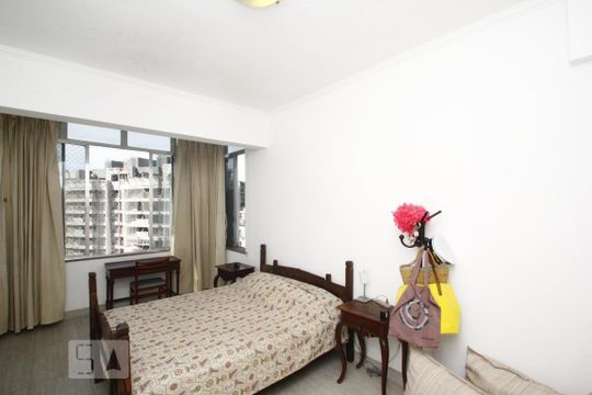 Quarto 1 de apartamento à venda com 4 quartos, 368m² em Laranjeiras, Rio de Janeiro