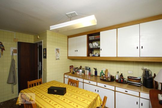 Cozinha de apartamento à venda com 4 quartos, 368m² em Laranjeiras, Rio de Janeiro