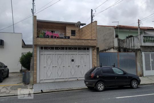 Fachada de casa à venda com 4 quartos, 250m² em Nova Petrópolis, São Bernardo do Campo