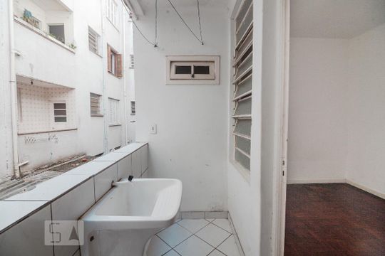 Área de Serviço de apartamento à venda com 2 quartos, 85m² em Auxiliadora, Porto Alegre