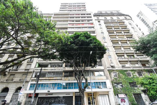 Fachada de apartamento para alugar com 3 quartos, 350m² em República, São Paulo