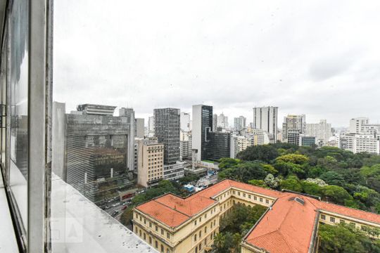 Sala 1 - Vista de apartamento para alugar com 3 quartos, 350m² em República, São Paulo