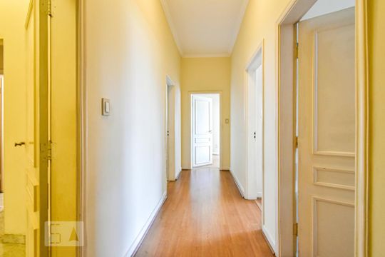 Hall Dormitórios de apartamento para alugar com 3 quartos, 350m² em República, São Paulo