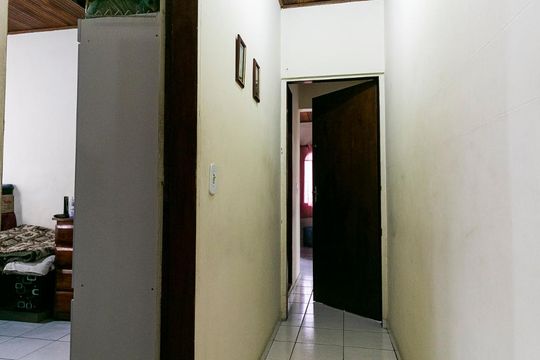 Corredor de casa à venda com 3 quartos, 181m² em Vila Carrao, São Paulo