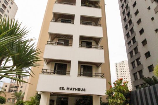 Fachada de apartamento à venda com 3 quartos, 80m² em Chora Menino, São Paulo